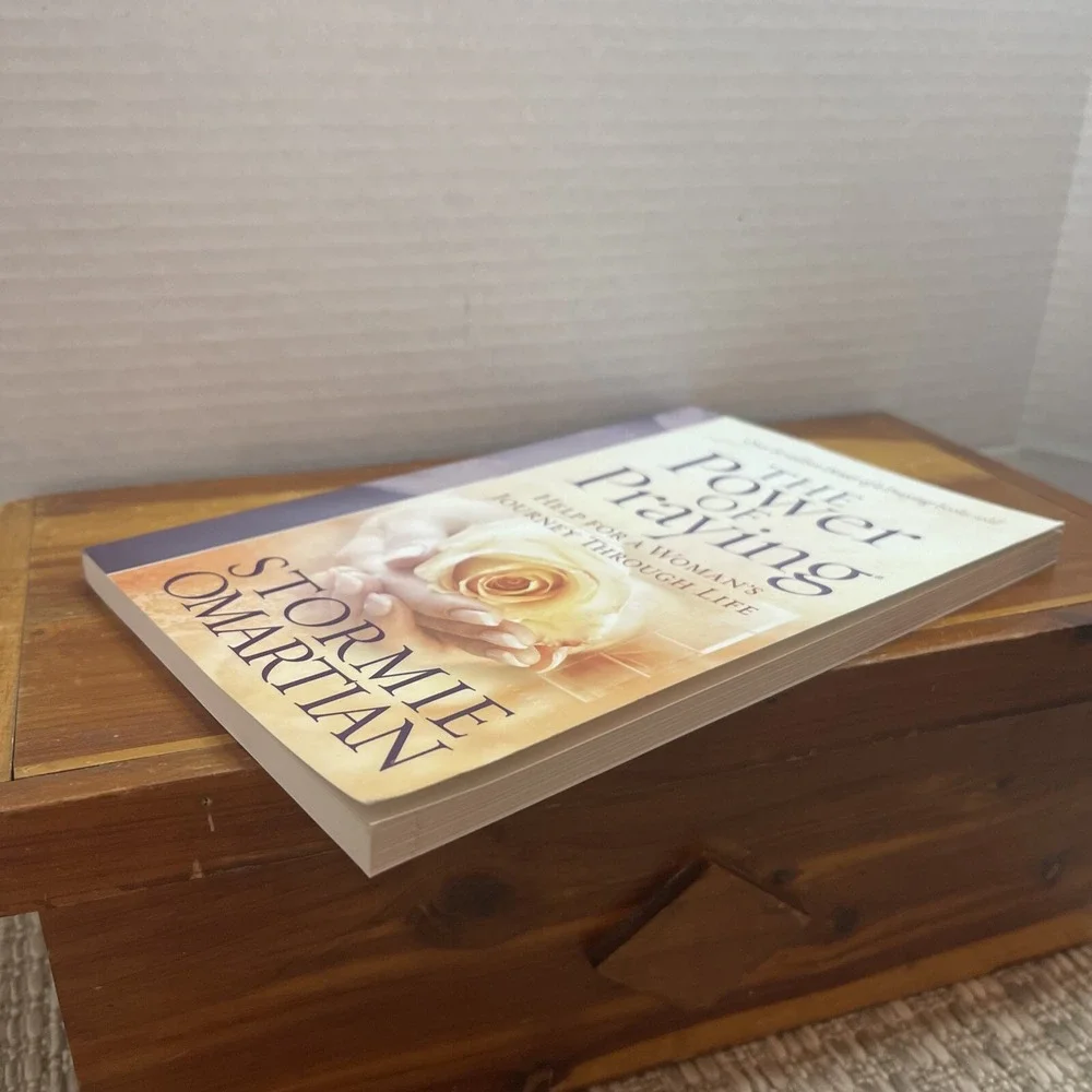 The Power of‎ Praying®: Help for a Woman- Stormie Omartian, paperback book